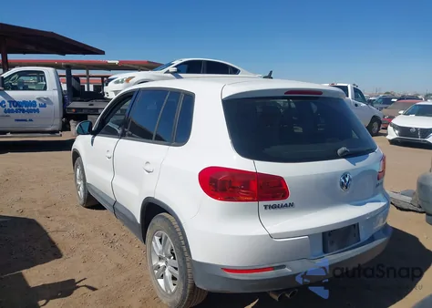 2013 Volkswagen Tiguan S z USA, uszkodzony, nr VIN WVGAV7AX9DW504927